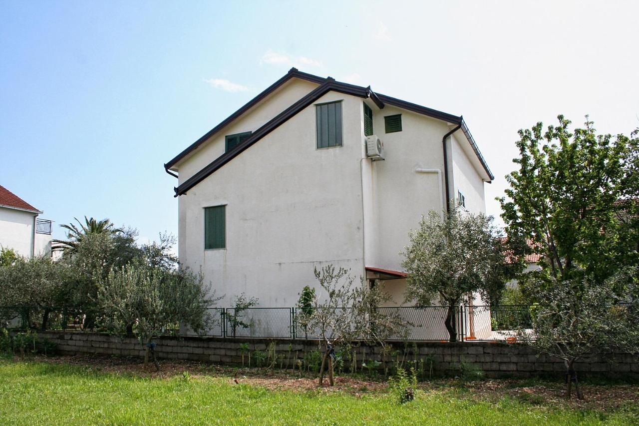 Apartments And Rooms By The Sea Zaostrog, Makarska - 2661 Экстерьер фото